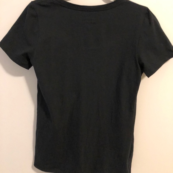 Nike black tee - Picture 3 of 3